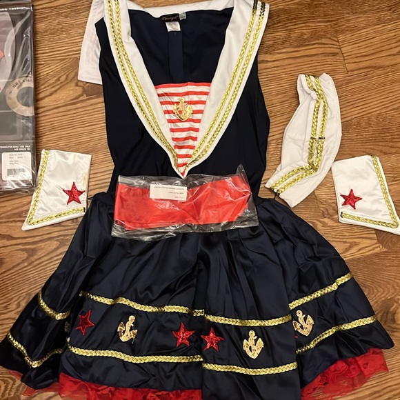 Halloween Custome “Shore” themed dress size small - accept offers! - Picture 5 of 8